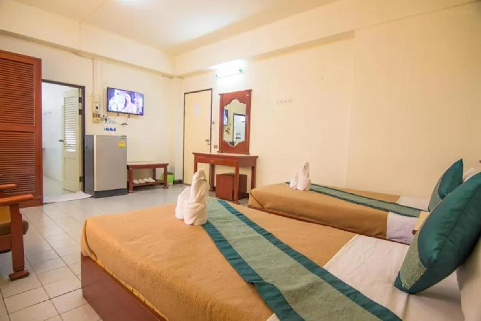 Khelang Nakorn Hotel Лампанг Екстериор снимка