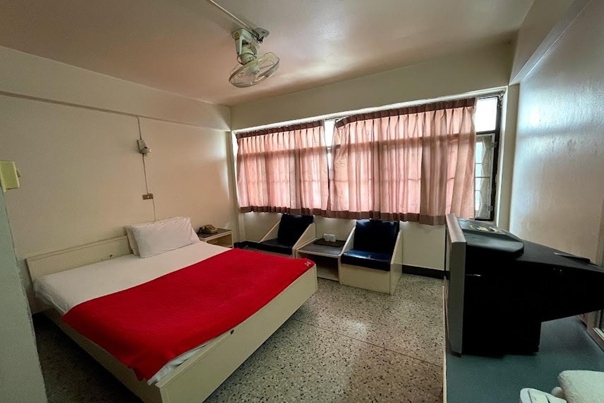 Khelang Nakorn Hotel Лампанг Екстериор снимка