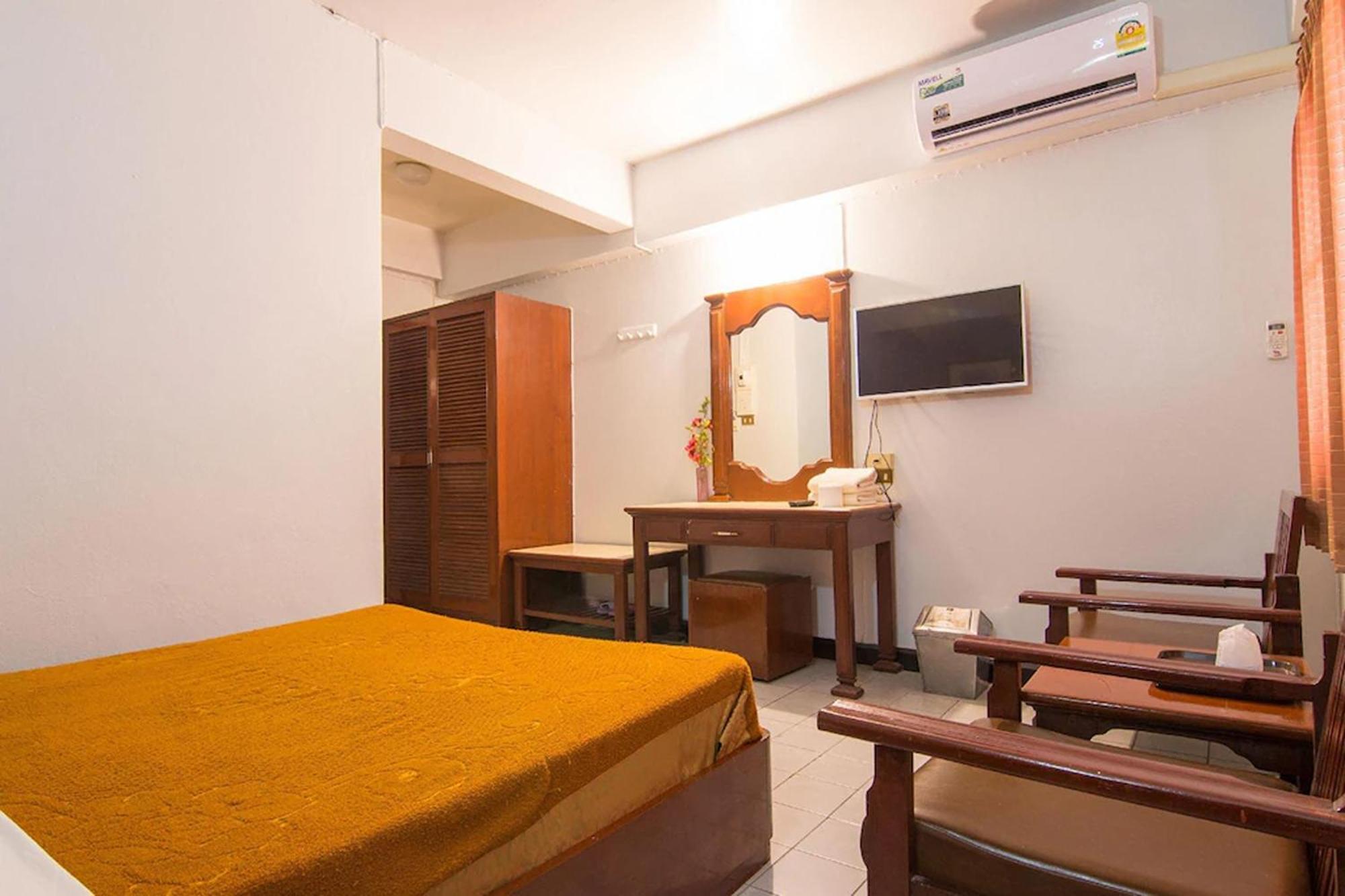 Khelang Nakorn Hotel Лампанг Екстериор снимка