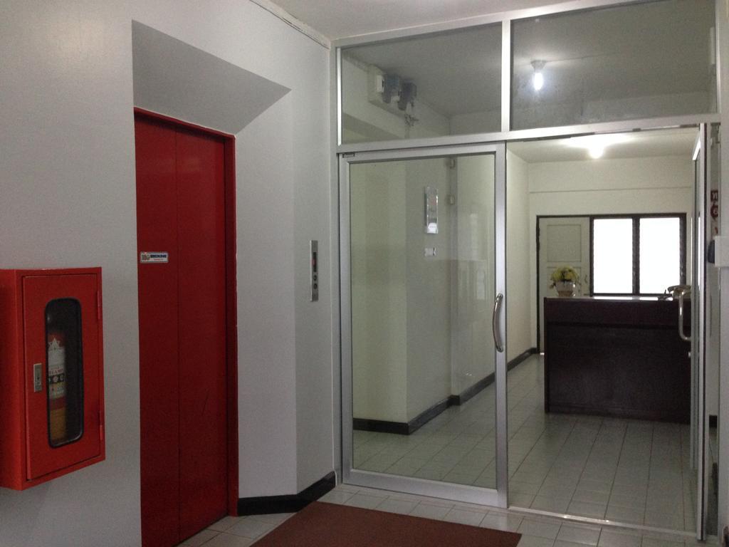 Khelang Nakorn Hotel Лампанг Екстериор снимка