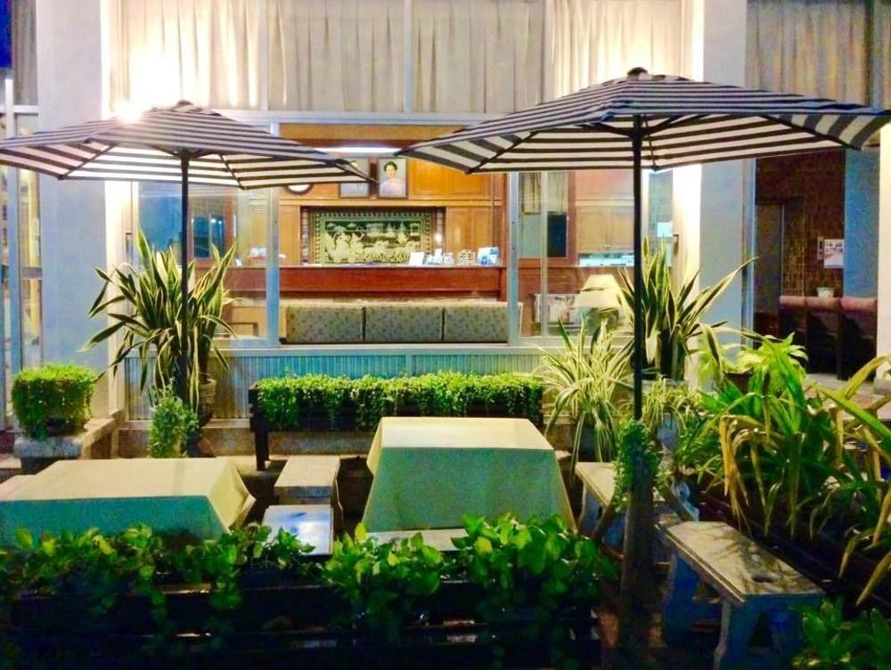 Khelang Nakorn Hotel Лампанг Екстериор снимка